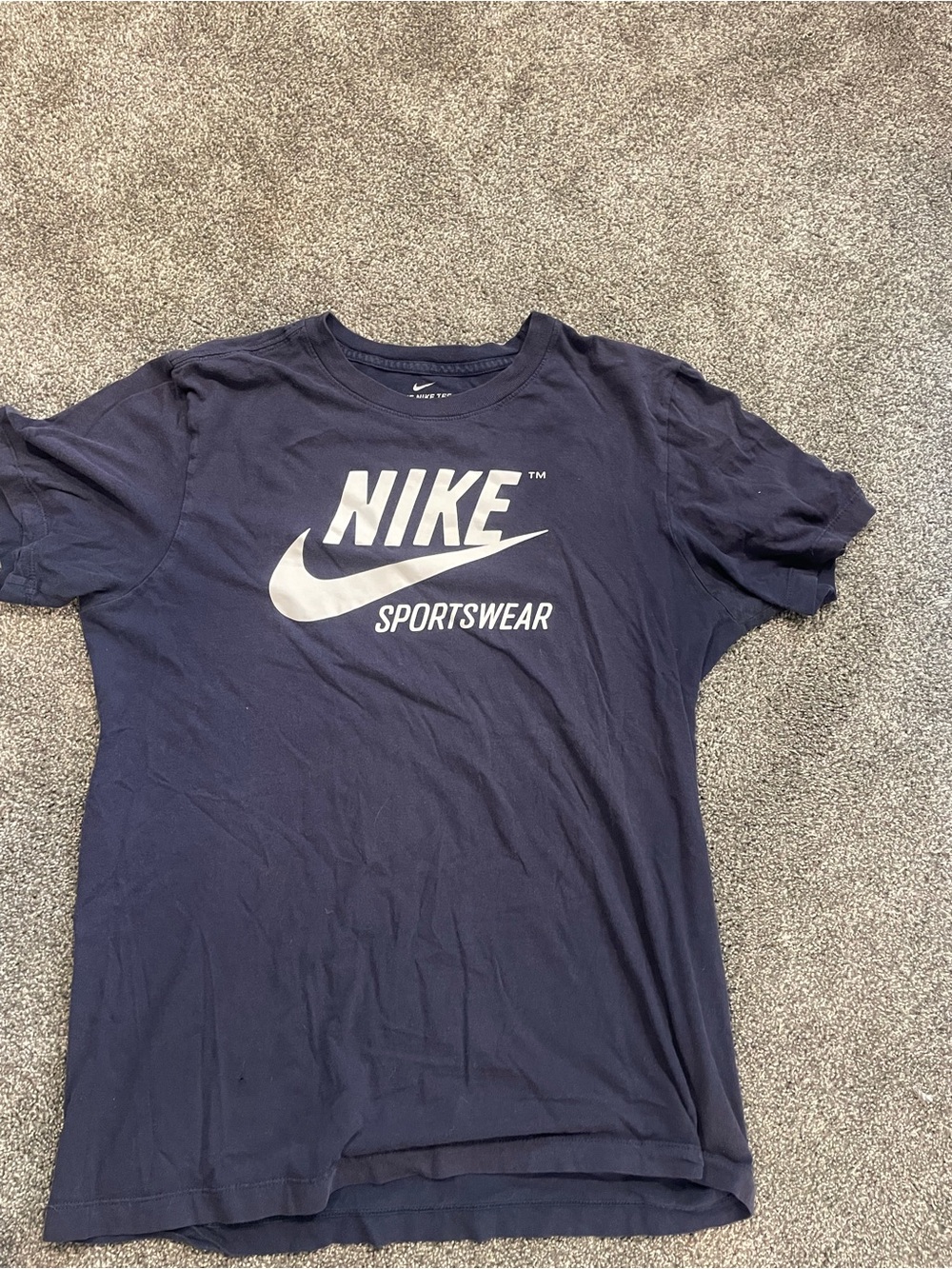 Nike Men’s Navy Blue Sportswear Logo Tee